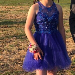Stunning royal blue dress perfect for any occasion